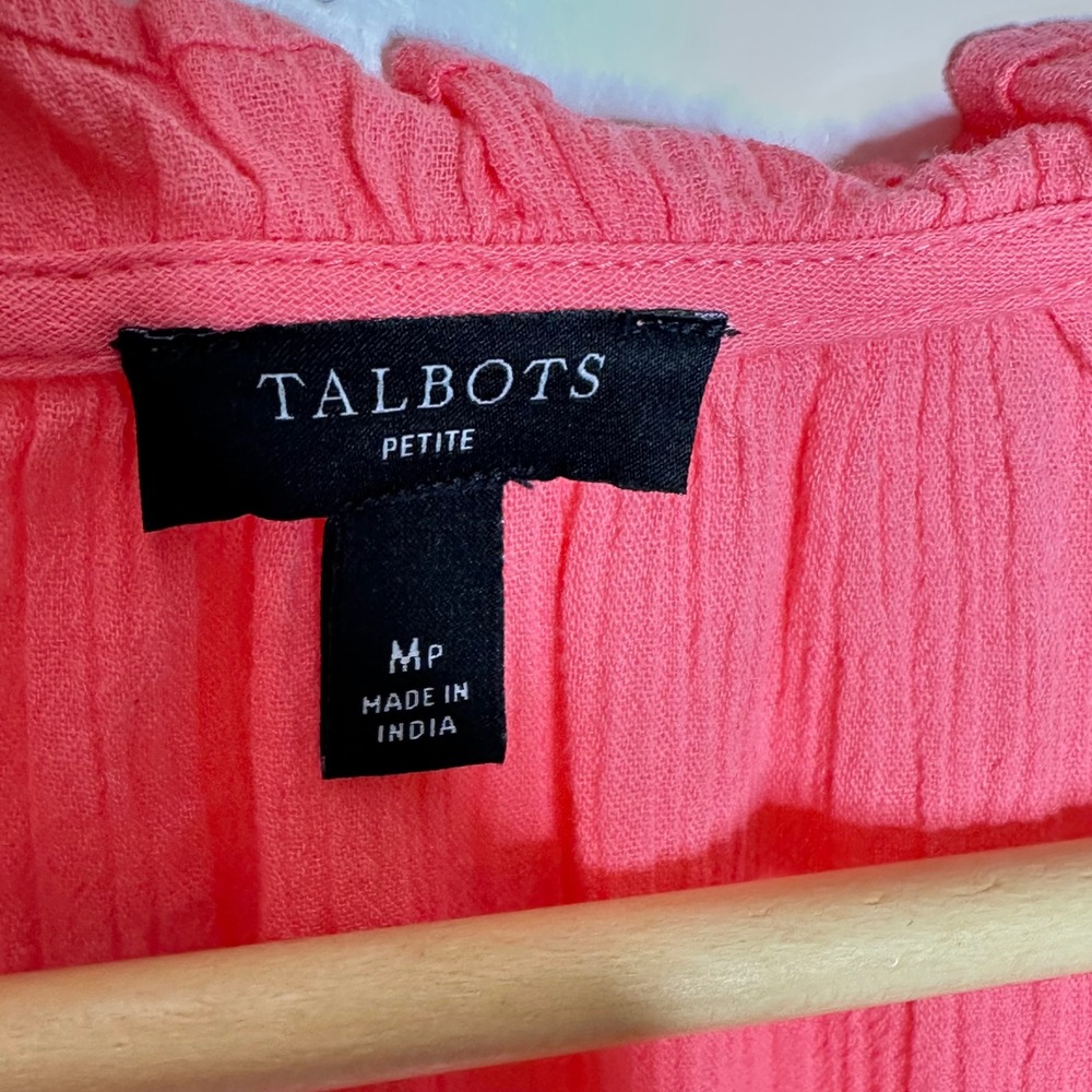 Talbots Petite Coral Embroidered Floral Flutter Sleeve V Neck Top‎ MP - Picture 6 of 7